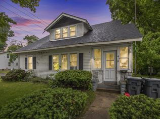 418 W Front St #1, Buchanan, MI 49107