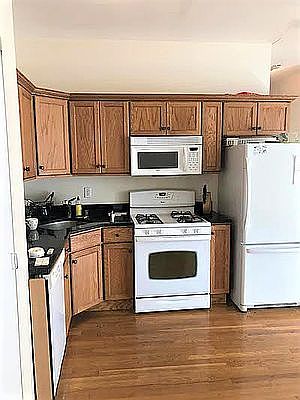 1st image of 432 39th St #1