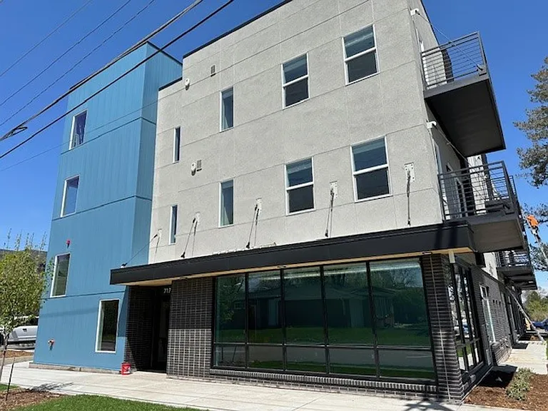 Poplar Place - Stunning Boutique Apartments — Photo 27