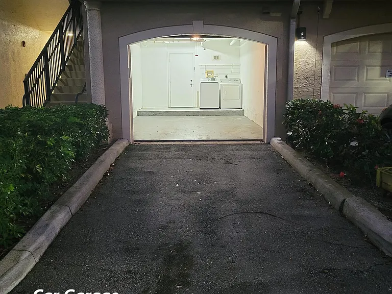 1400 Crestwood Ct S #1402 — Photo 24