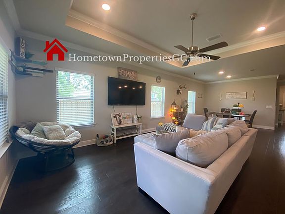 5th image of 7926 Huntington Creek Ln
