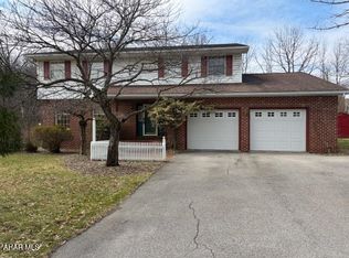 191 Godfrey Ln, Hollidaysburg, PA 16648