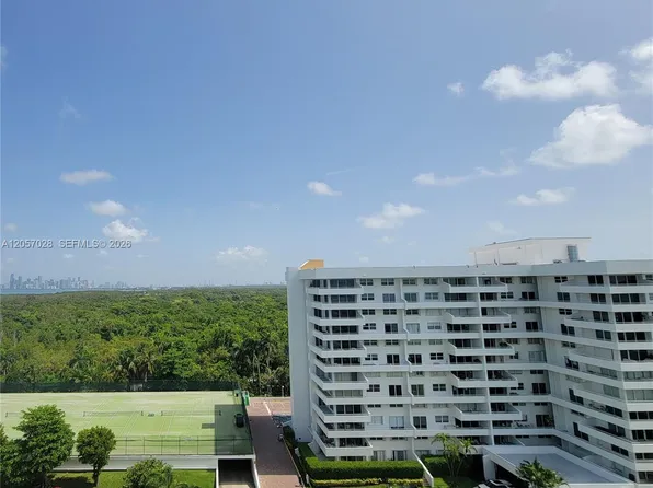 199 Ocean Lane Dr, Key Biscayne, FL