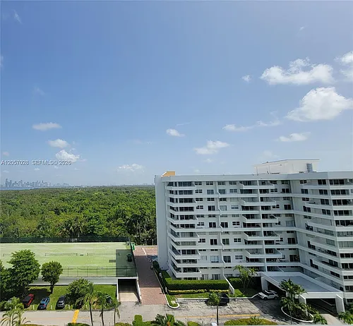 199 Ocean Lane Dr Photo 1