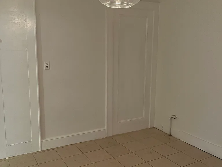 188 Chestnut St #2 — Photo 9