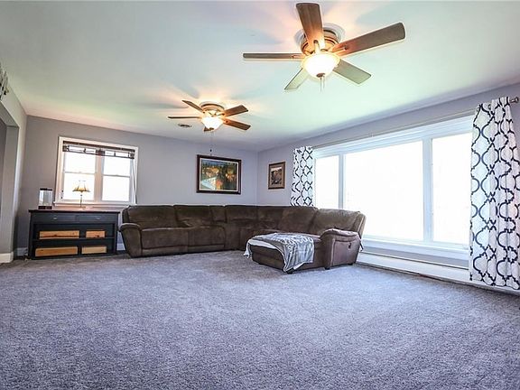 3rd image of 1 Park Forest Dr