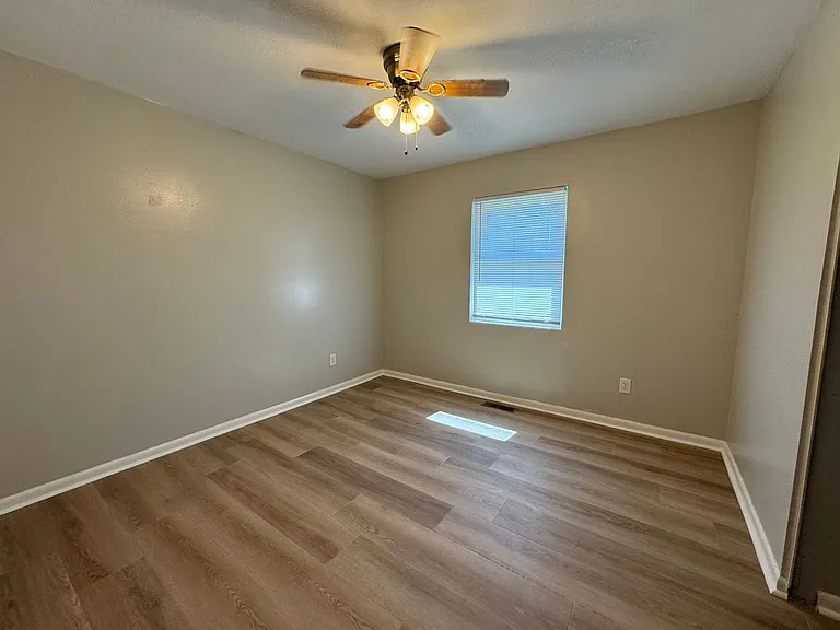 1419 Pearl Ave SW — Photo 14