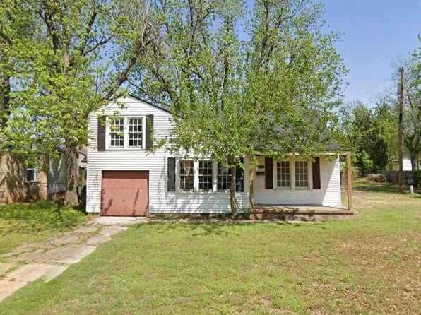 2315 S 18th St, Chickasha, OK 73018