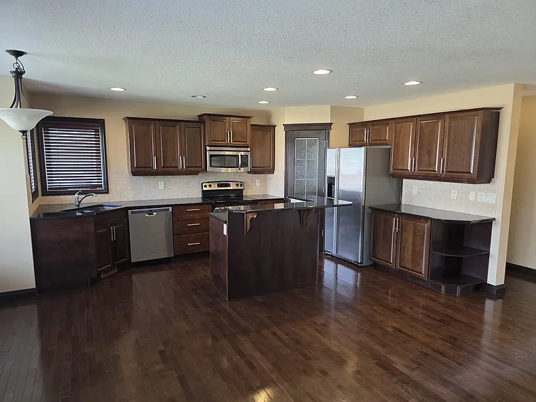 757 Auburn Bay Blvd SE — Photo 32