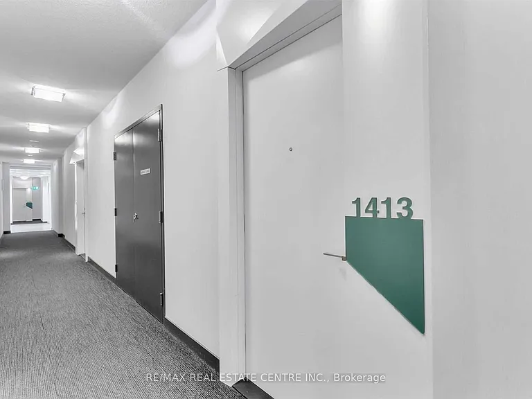352 Front St W #1413 — Photo 6