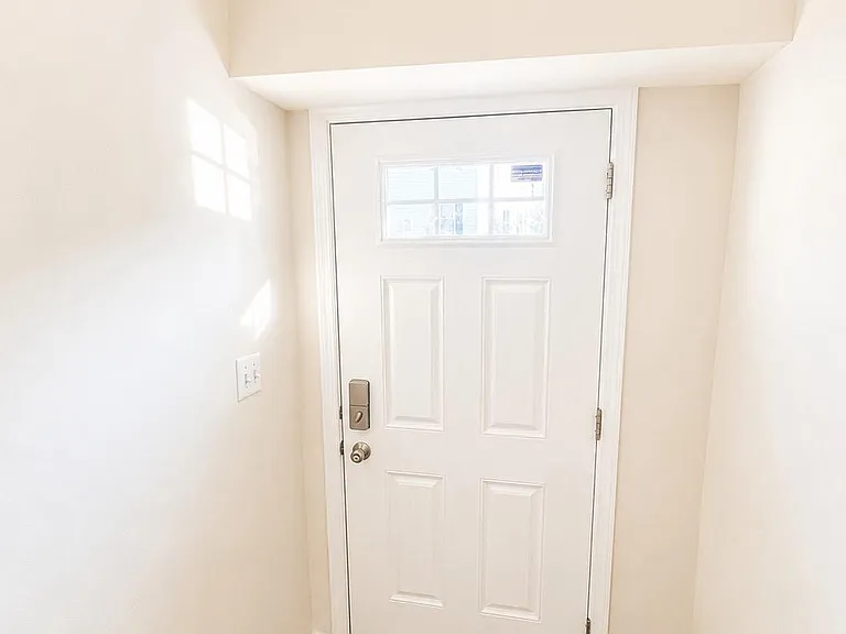 22605 Winding Woods Way — Photo 3