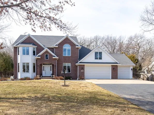 1843 Scarlet Oak Trl, Oshkosh, WI 54904