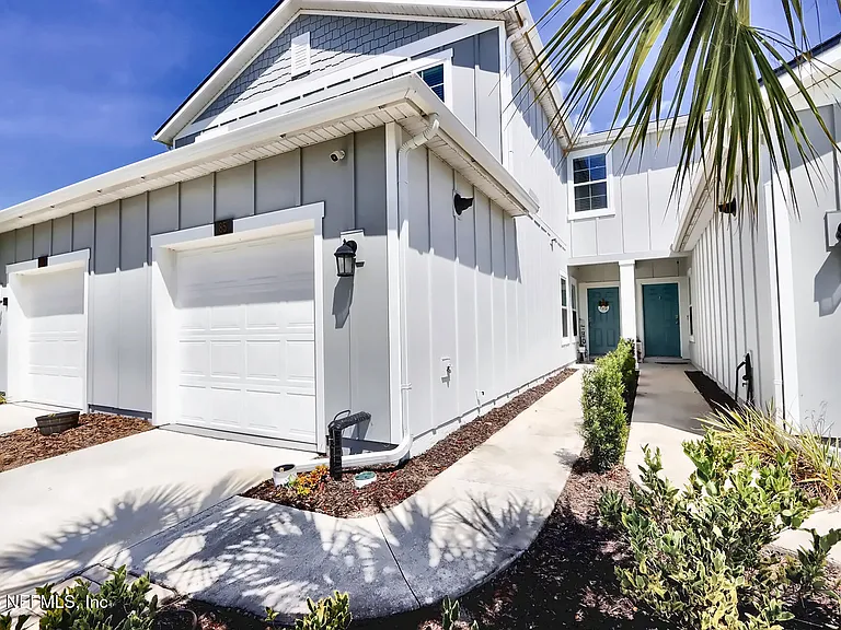 85 Temple Dr — Photo 17