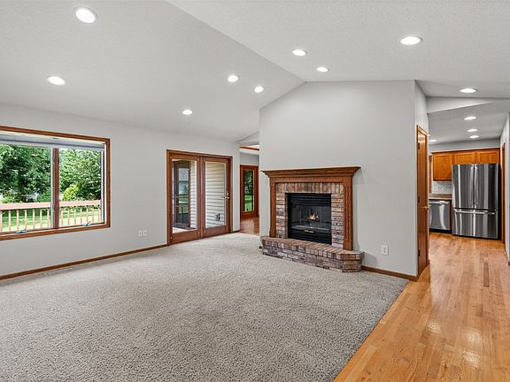 4th image of 38 Durango Pl