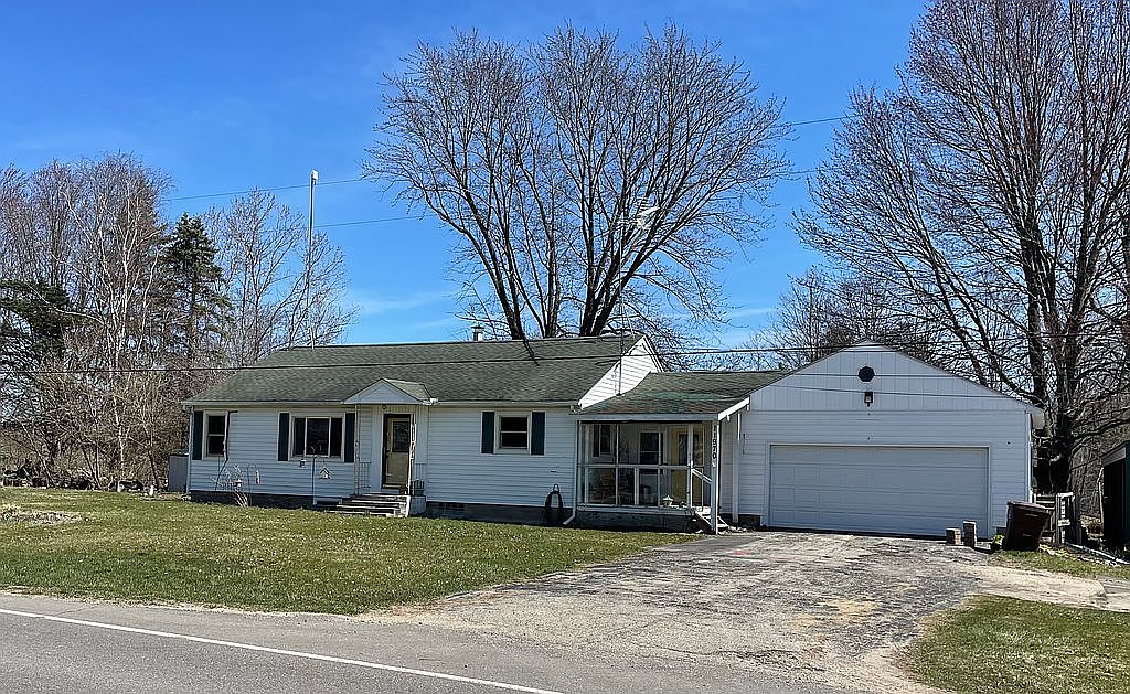 11970 N Lakeview Rd, Lakeview, MI 48850 | Zillow