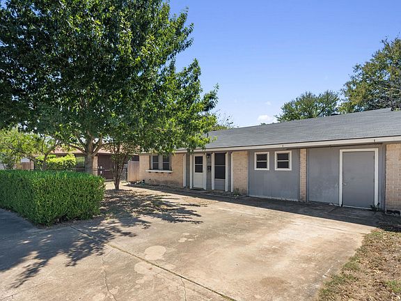 2nd image of 5111 Meadow Creek Dr