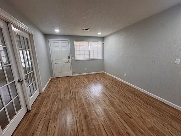 2nd image of 2908 SE 47th St