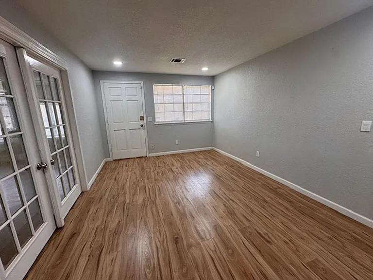 2908 SE 47th St — Photo 2