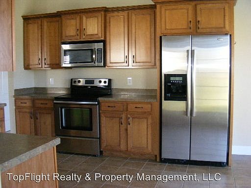 3rd image of 1229 Judge Cir