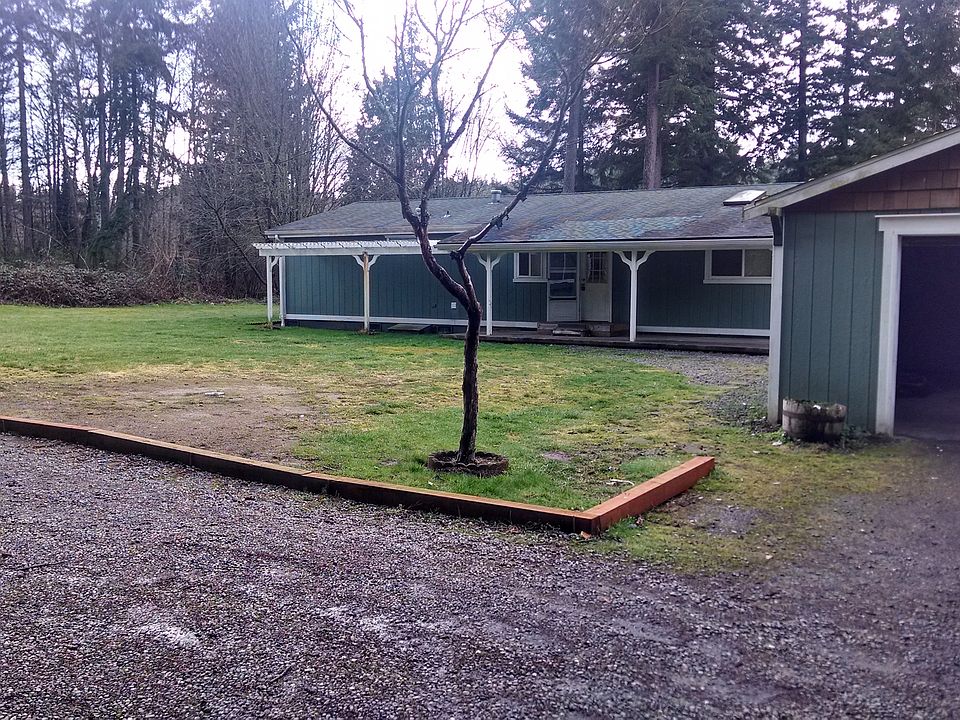 1st image of 1695 NE Sipes Ln