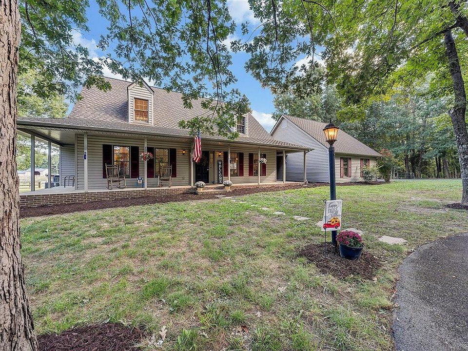 1st image of 138 Bobolink Dr