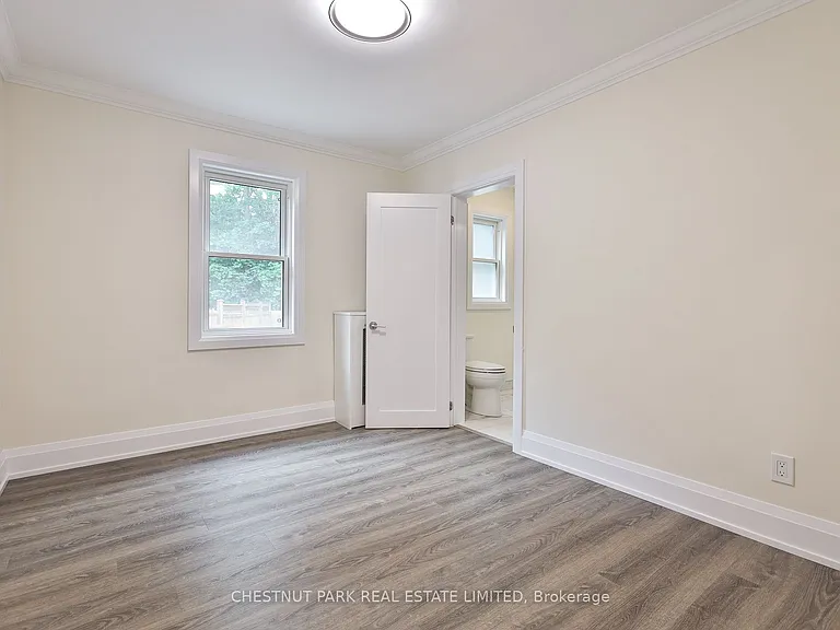 4 Oriole Cres #MAIN — Photo 15