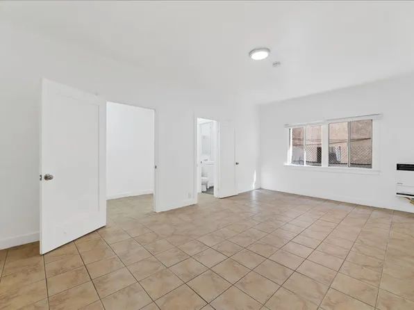 1475 W Adams Blvd APT 102, Los Angeles, CA 90007