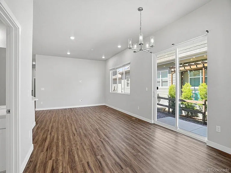 12565 Lake Terrace Ln — Photo 3
