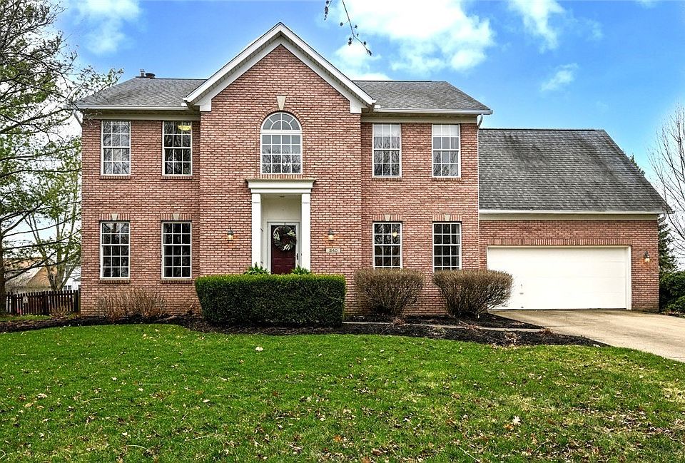 1st image of 240 Gloucester Dr