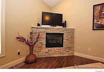 5th image of 1856 Ferndale St