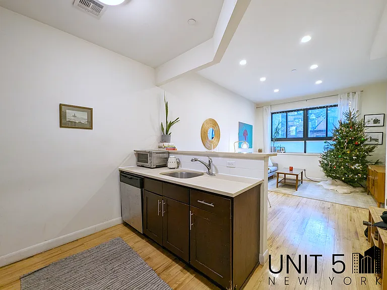 739 Prospect Pl #1A — Photo 4