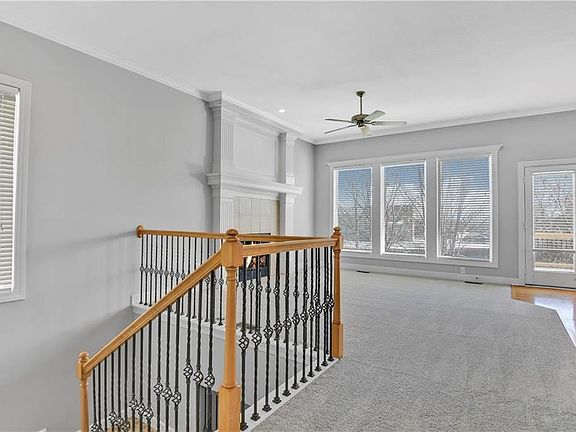 5th image of 14861 Floyd Ln