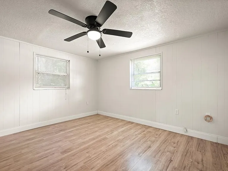 7903 New Kings Rd — Photo 27
