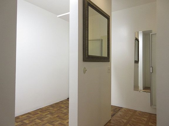 3rd image of 621 S Broadway Ste 403