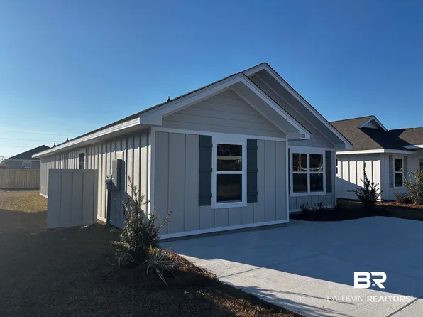 1104 S Bay St, Foley, AL 36535