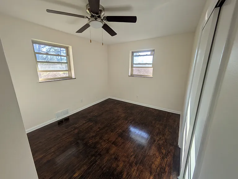 7525 Esther Dr — Photo 10