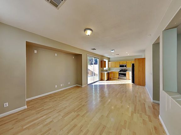 5th image of 7967 Teal Harbor Ave