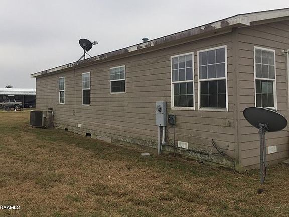 3rd image of 1034 Lonesome Dove Ln