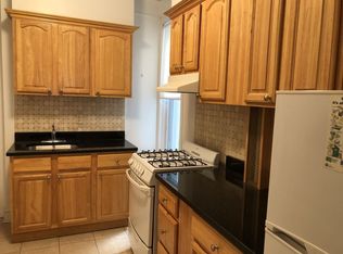 3180 36th St APT 5, Astoria, NY 11106