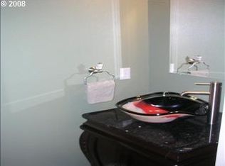 1461 NE 9th St, Bend, OR 97701