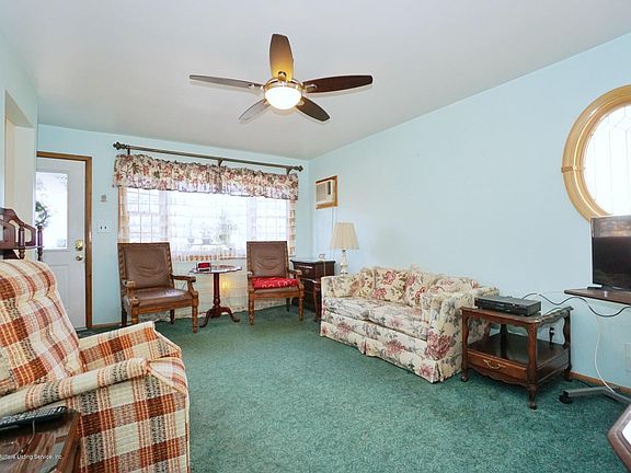 4th image of 205 Willard Ave