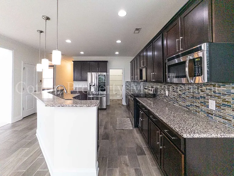 7445 Darius Dr — Photo 11