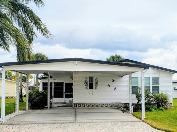 1755 Western Redwood Ave, Kissimmee, FL 34758