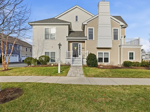 20 Daisy Ln, Plymouth, MA 02360
