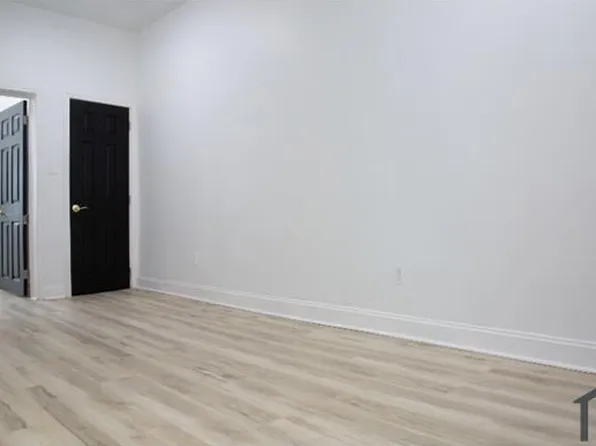 909 W Butler St #1, Philadelphia, PA 19140