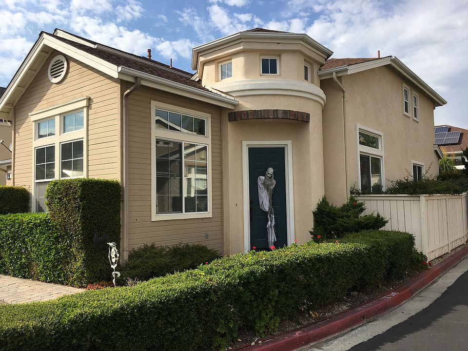 1st image of 2688 W Canyon Ave