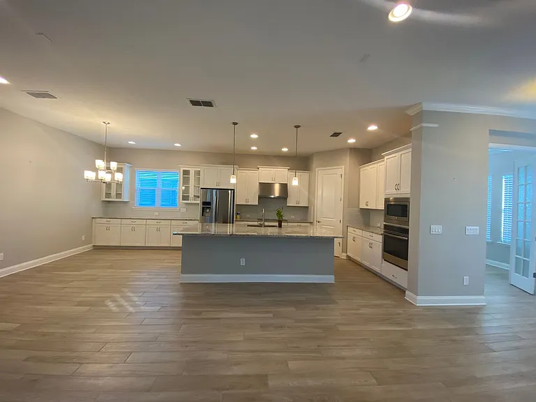 461 Oviedo Blvd — Photo 8