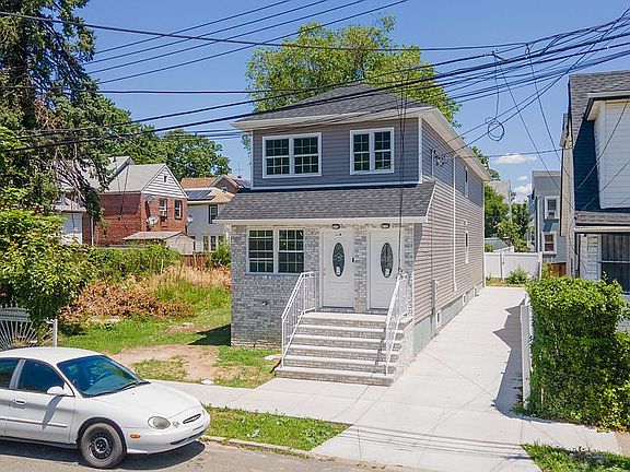 2nd image of 10815 171st St