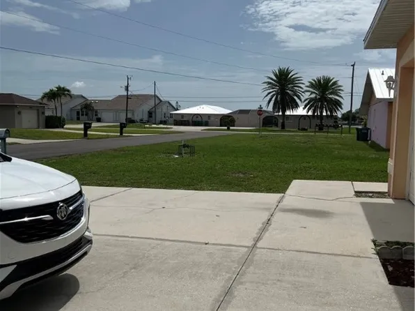 279 SW 3rd Ter, Cape Coral, FL 33991