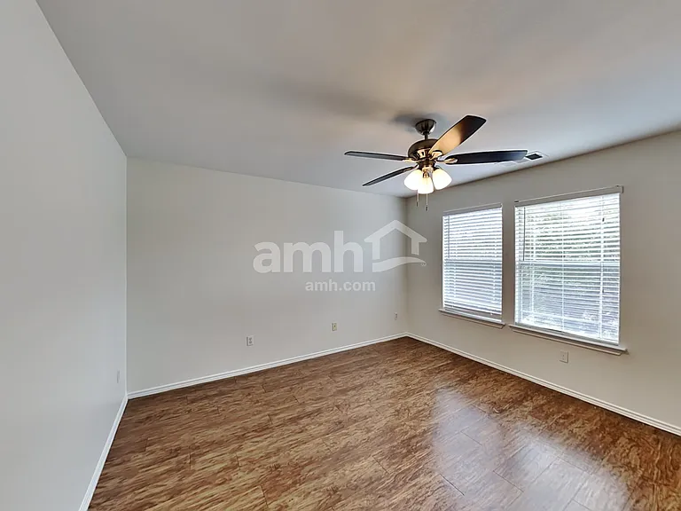 2848 Deerfern Ln — Photo 8